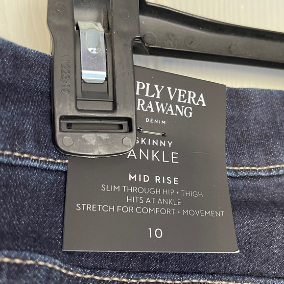 Simply Vera Wang ankle skinny, mid rise jeans BNWT! - Picture 3 of 5
